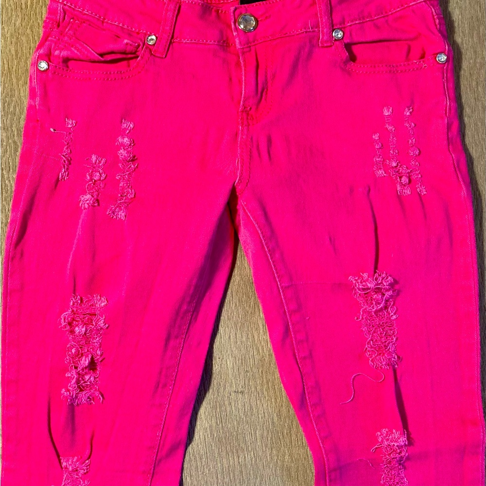 RUE21 PINK DISTRESSED SKINNY JEANS